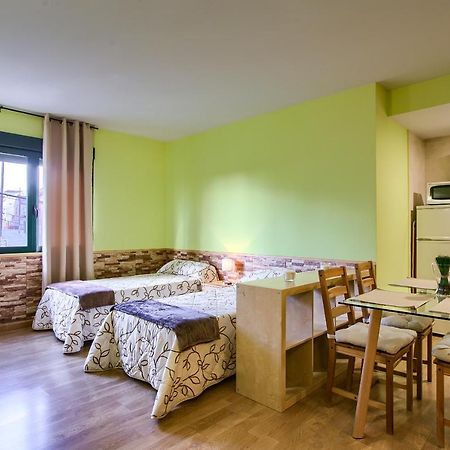 Apartamentos Barajas Мадрид Екстериор снимка