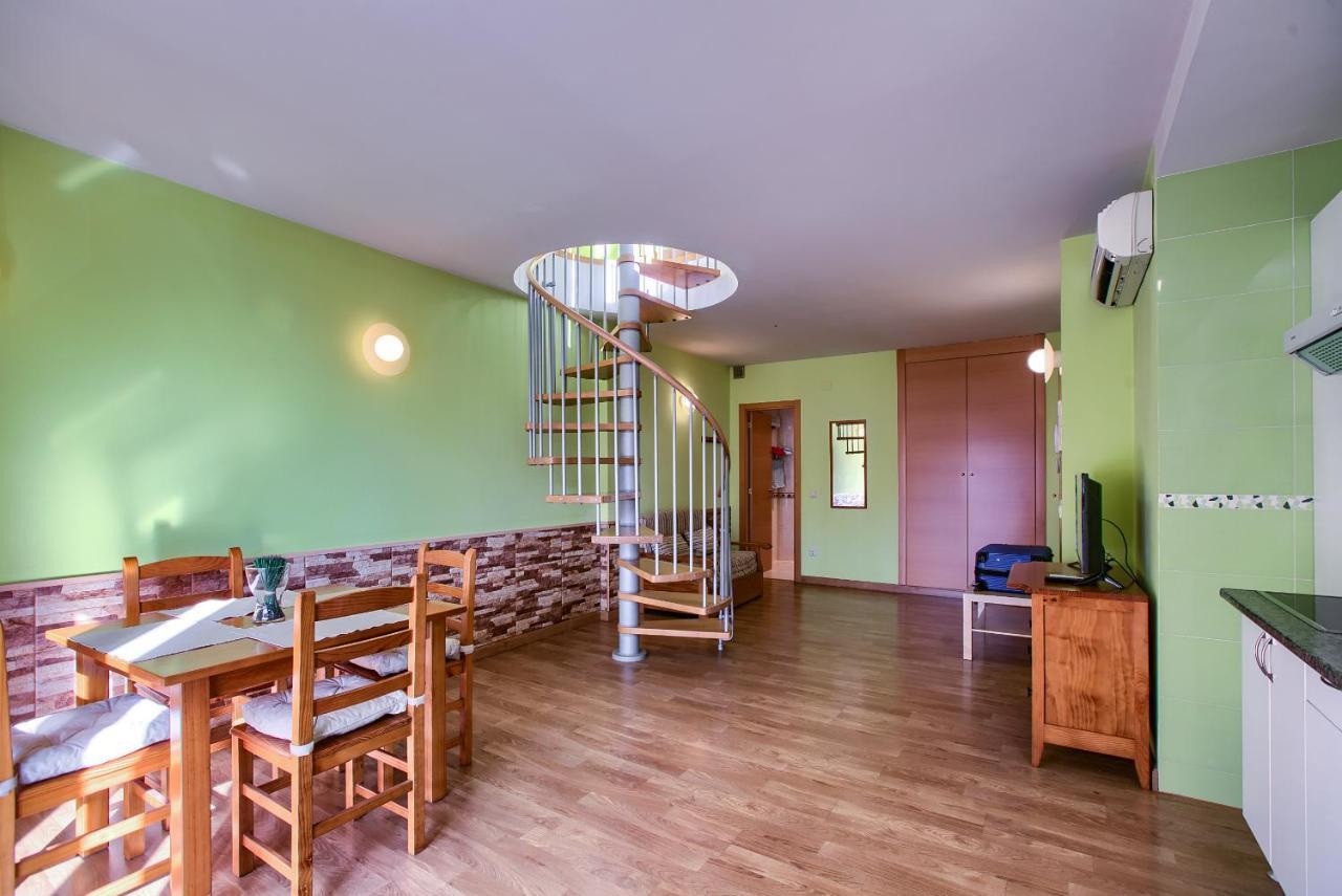 Apartamentos Barajas Мадрид Екстериор снимка