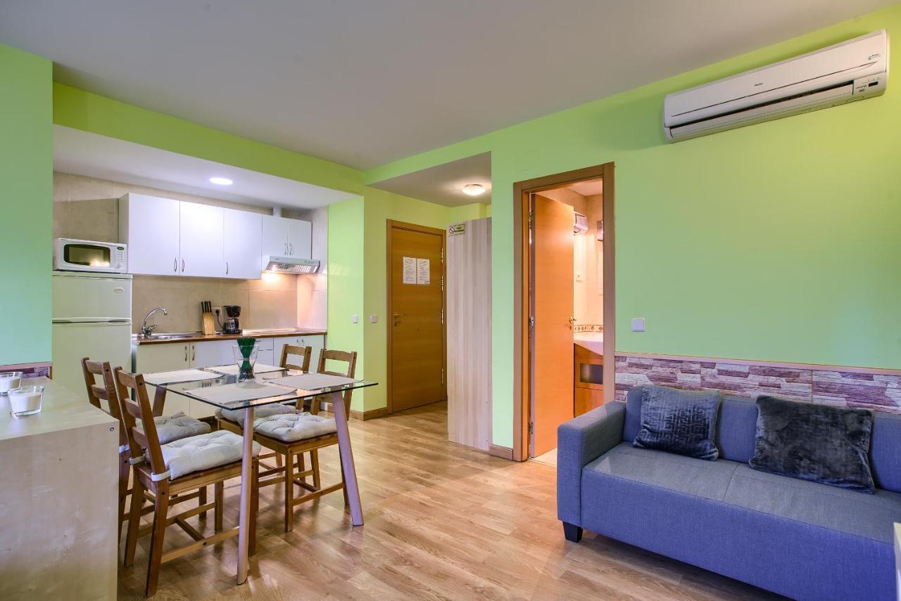 Apartamentos Barajas Мадрид Екстериор снимка
