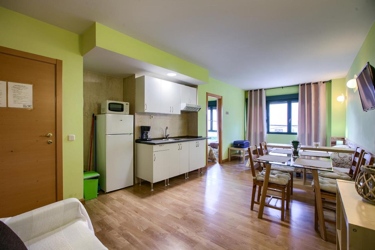 Apartamentos Barajas Мадрид Екстериор снимка