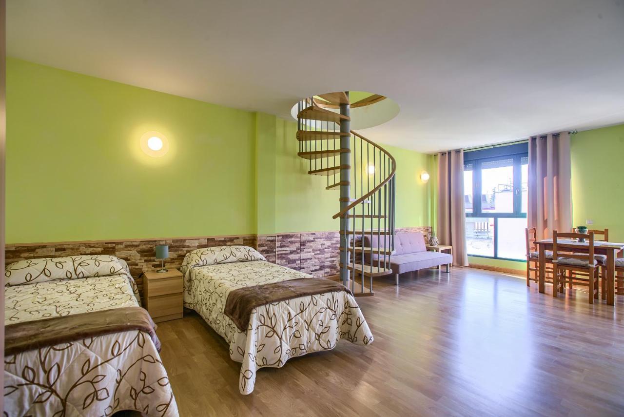 Apartamentos Barajas Мадрид Екстериор снимка
