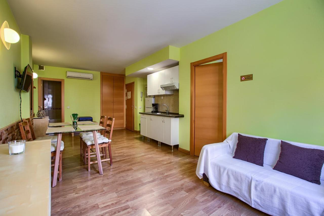 Apartamentos Barajas Мадрид Екстериор снимка
