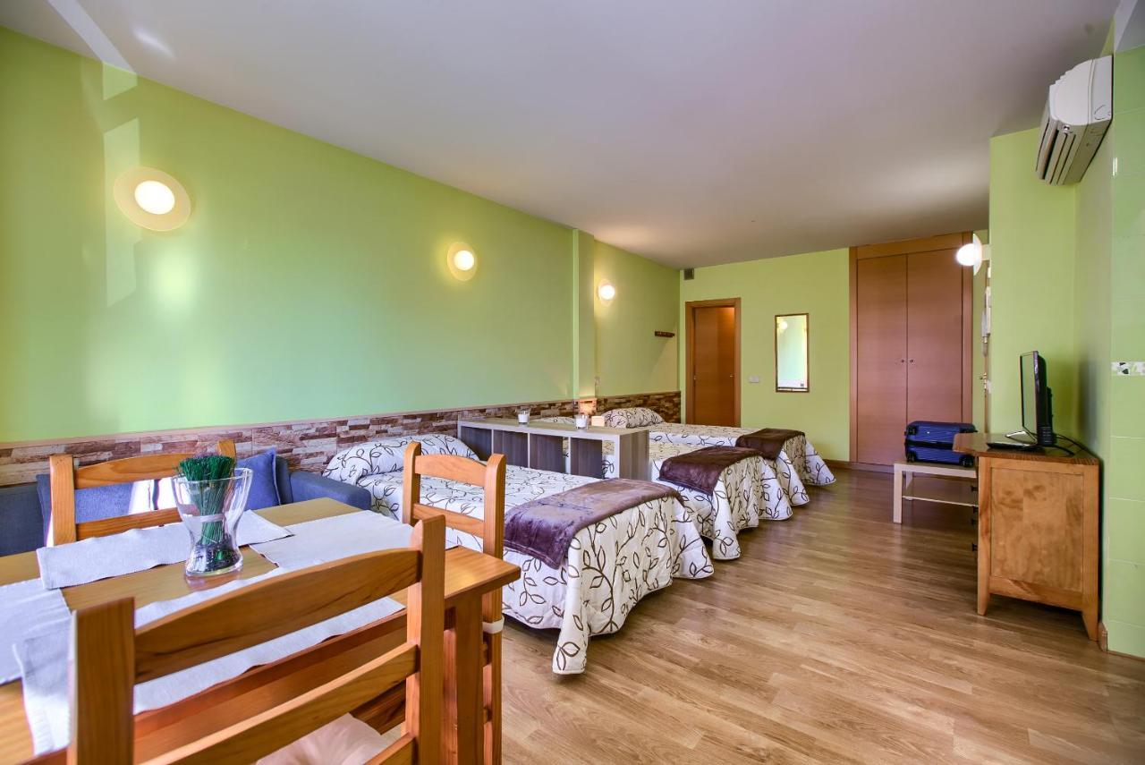 Apartamentos Barajas Мадрид Екстериор снимка